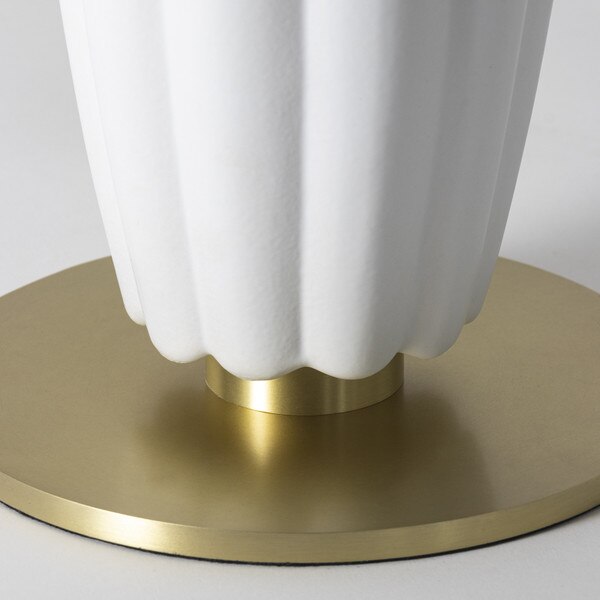 Crocus Ceramic Table Lamp Macro 3